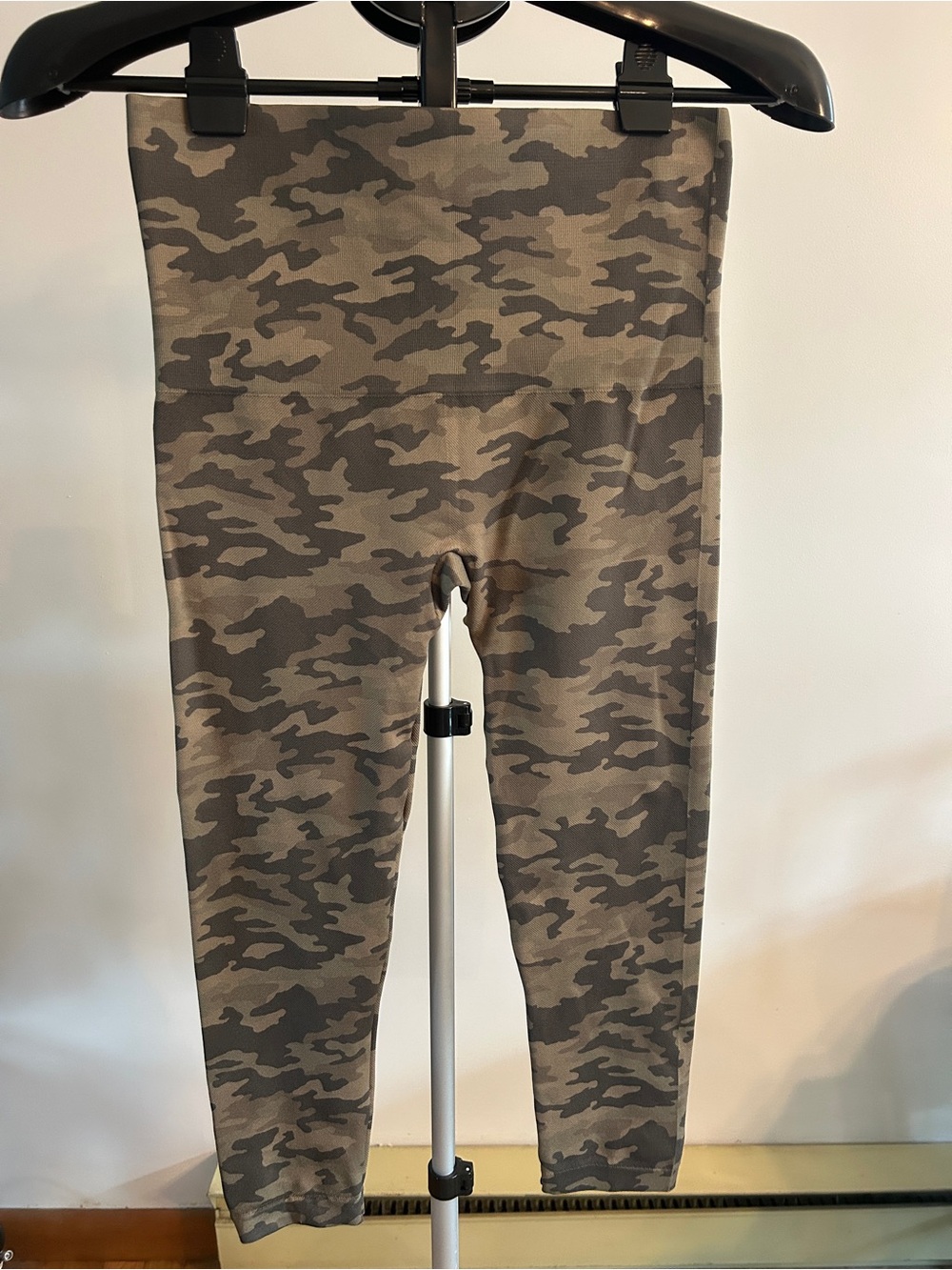 SPANX High-Rise Camo Leggings in Olive and Taupe